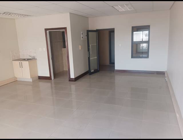 57M² OFFICE TO LET IN UMHLANGA RIDGE